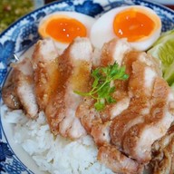 สุกี้น้ำและสุกี้แห้ง-ร้านสุกี้หมีปรุง ไทรน้อย