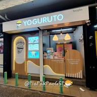 หน้าร้าน โยกุรุโตะ (Yoguruto) ตลาดวังหลัง