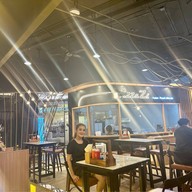 Pizza'Zi Fusion Pizza and Wine Bar