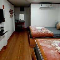 นงนุชรีสอร์ท