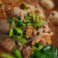 ก๋วยเตี๋ยวหมู-เนื้อ(ตาเบิ้ม)