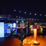 EAST - Rooftop Bar & Lounge