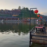 นงนุชรีสอร์ท