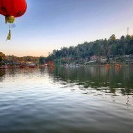 นงนุชรีสอร์ท