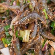 กุ้งเต้นคุนดา เช้าที่บ้านปางวิมาน2  ตอนเย็นหน้าวัดหนองปลาขอ