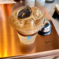 BOOSTERR Cafe&Bar Coffee all day,Party at night