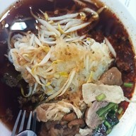 เมนูของร้าน ร้านนายวาล ข้าวมันไก่-ก๋วยเตี๋ยวไก่ตุ๋น