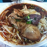 เมนูของร้าน ร้านนายวาล ข้าวมันไก่-ก๋วยเตี๋ยวไก่ตุ๋น