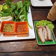 แม่เบญคัลทรี่2 สระน้ำ