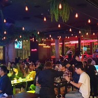 บรรยากาศ 20 Something Cdc CDC