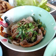 ก๋วยเตี๋ยวเรือนายลือ ต้นตำรับ สาขา ตรงข้ามสวนสามพราน สามพราน