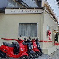 หน้าร้าน Two Do Something Two do Something