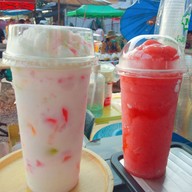 เมนูของร้าน ปุ๊สมูทตี้สมุนไพรพร้อมดื่ม