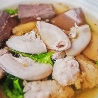 ต้มเลือดหมู หน้าโรงพยาบาลบางใหญ่