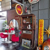 บรรยากาศ เด่นสุด ๆ คาเฟ่ กาญจนบุรี