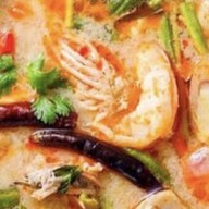 เจ๊น้ำ ปลาเผา& ยำแหนม สาขา1