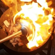 เจมส์คั่วไก่ (ก๋วยเตี๋ยวคั่วไก่สูตรโบราณ)