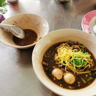 เมนูของร้าน ก๋วยเตี๋ยวเรือเขาพระวิหารสาย1 เพชรเกษม