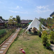 บ้านเฮาคาเฟ่