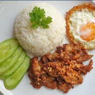 กะเพราซิ่ง ก้องทรงเอ พูนสินธาณี2