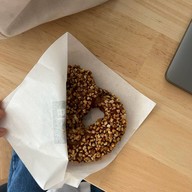 BLOOM PRETZEL & COFFEE พัฒนาการ