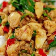กระเพราไก่ ครัวน้องไทตั้น
