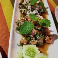 Three Mangoes ริมน้ำ พระราม 5 นนทบุรี