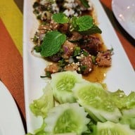 Three Mangoes ริมน้ำ พระราม 5 นนทบุรี