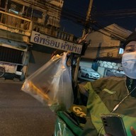 หมูทอดเสียบไม้@พึ่งมี พึ่งมี50\40