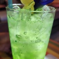 Three Mangoes ริมน้ำ พระราม 5 นนทบุรี