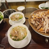 เมนูของร้าน Ta Van Restaurant