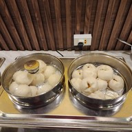 เมนูของร้าน Ta Van Restaurant