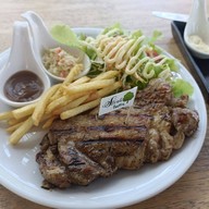 เมนูของร้าน สเต็กริมสวน