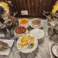 เมนูของร้าน Ta Van Restaurant