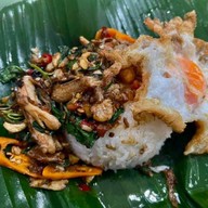 กะเพราโครตปู