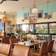 Lapin Cafe ร้านลาแปงคาเฟ่ ข่วงสิงห์