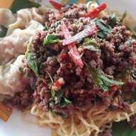 กินเล่นๆ BY JAYTA