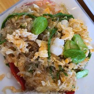 เมนูของร้าน ชวนอร่อย พ.ศ.2521