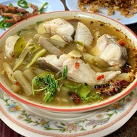 ร้านอาหารป่าไม่มีชื่อ (โก๋หน่อง)