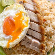 ครัวรถตู้