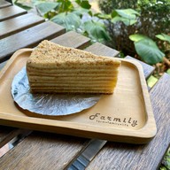 Farmily a cafe in farm (กาแฟpremium ขนมเค้ก อาหารอร่อย ได้คุณภาพ)