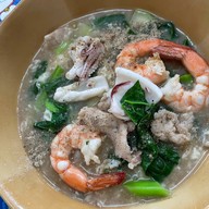 เมนูของร้าน กุ๊กปุ๋ย อาหารตามสั่ง