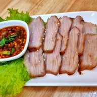 อิ่มคุ้ม 888 (ฟรีไข่ดาว) ริมคลอง