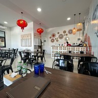 ผัดผัด ผัดผัด สาขาพลายชุมพล