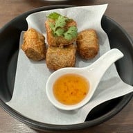 ผัดผัด ผัดผัด สาขาพลายชุมพล