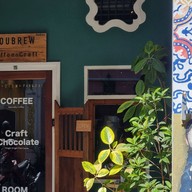 หน้าร้าน Dou Brew Coffee & Craft