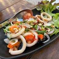 DAY ONE BAR&RESTAURANT ถนนประชาอุทิศ