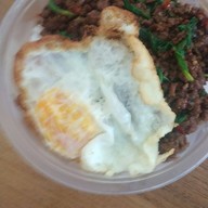 บ้านกระเพาเนื้อโคขุนเมืองทอง เมืองทอง