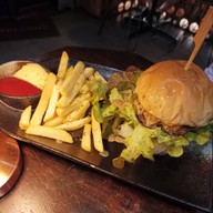 เมนูของร้าน Junker And Bar -