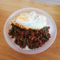 บ้านกระเพาเนื้อโคขุนเมืองทอง เมืองทอง